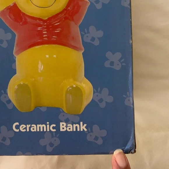 Disney’s Winnie the Pooh ceramic piggy bank by Kreisler - Picture 8 of 16